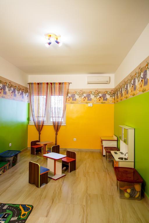 Nemira Sunny Apartments Omis Exterior photo